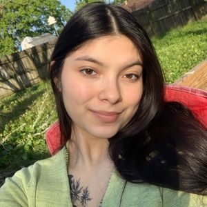 Meet your Posher, Pearl